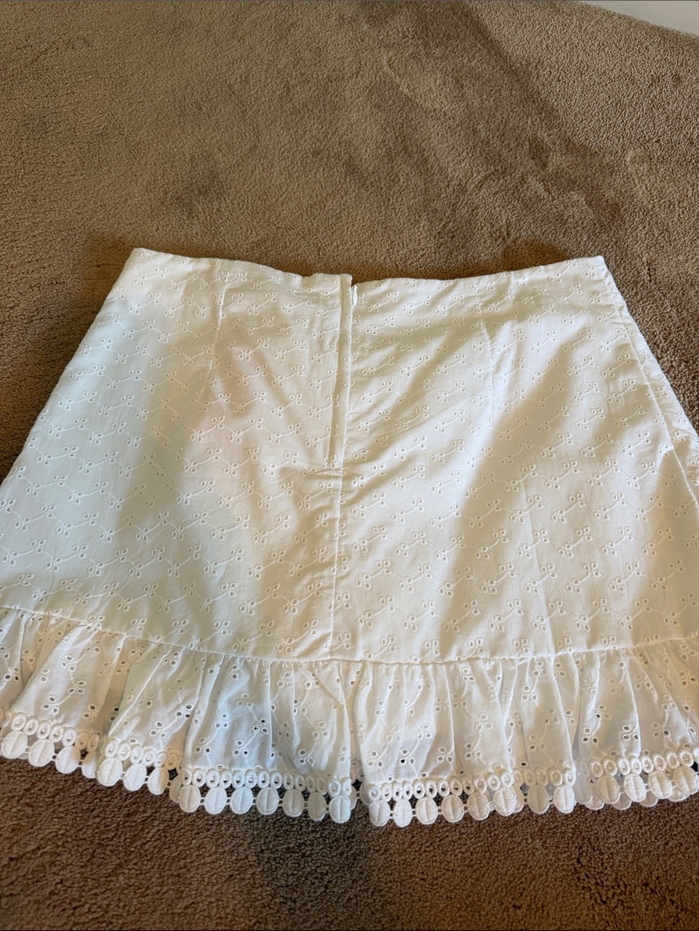 Lilly Pulitzer White Eyelet Ruffle Mini Skort - Picture 2 of 3